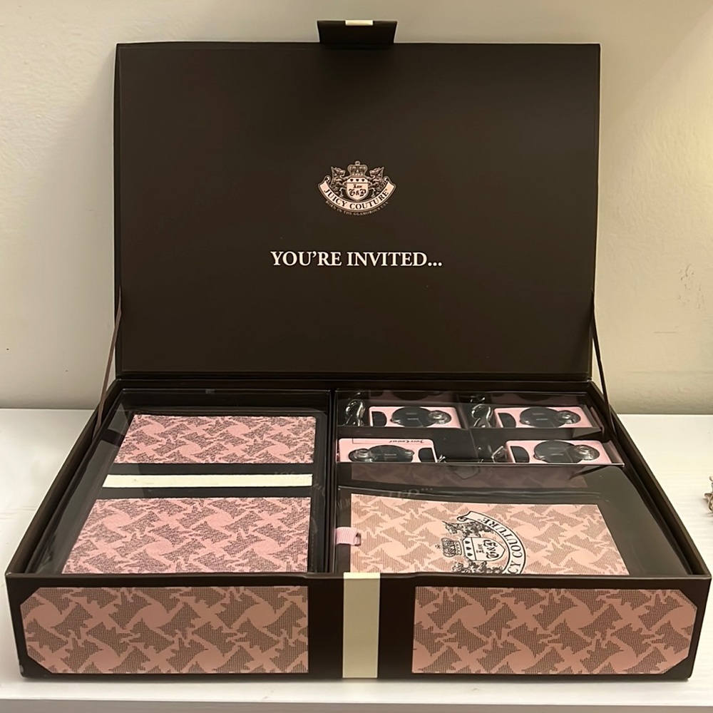 Juicy Couture You’re Invited Camera Album